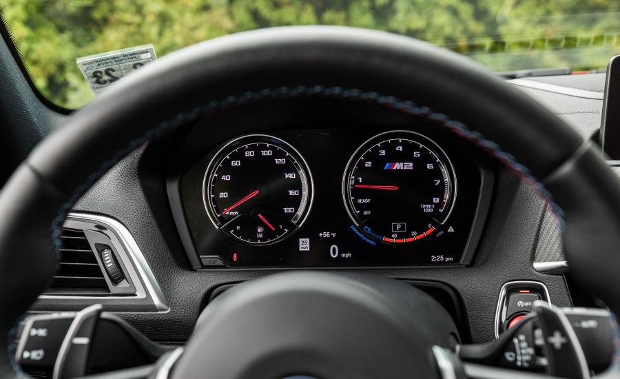Панель приборов BMW M2 Competition (F87) 2018 года  (NA) (фото 20 из 40)